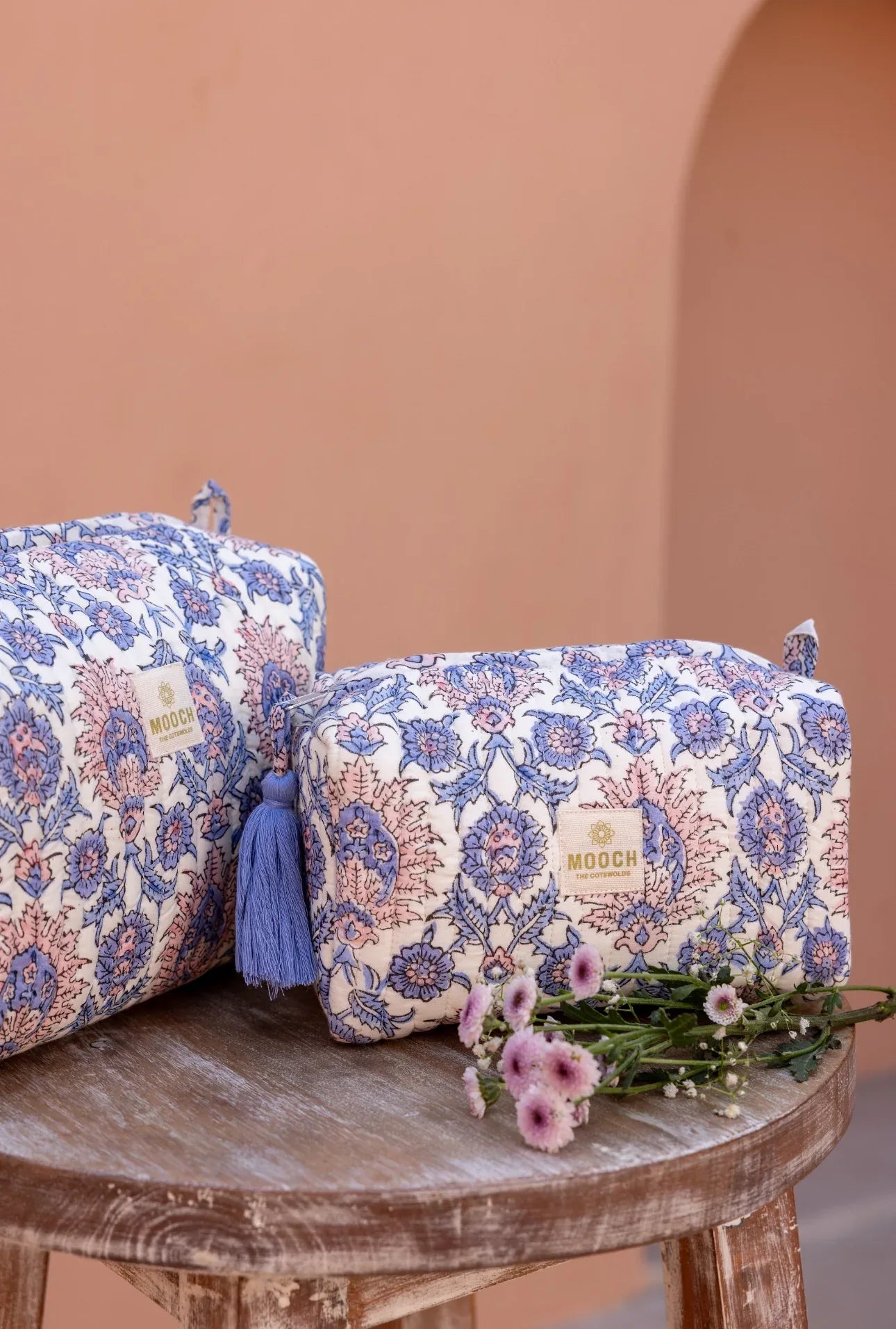 Mona Lavender Cosmetic Bag