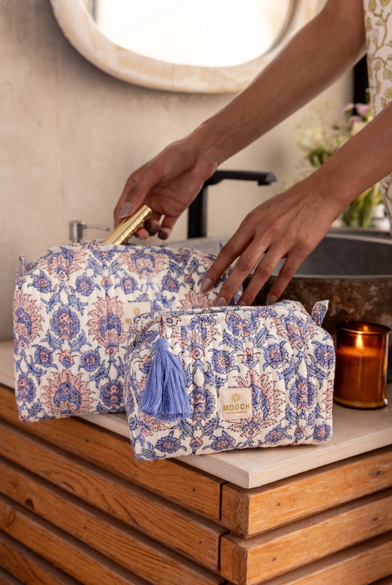 Mona Lavender Cosmetic Bag