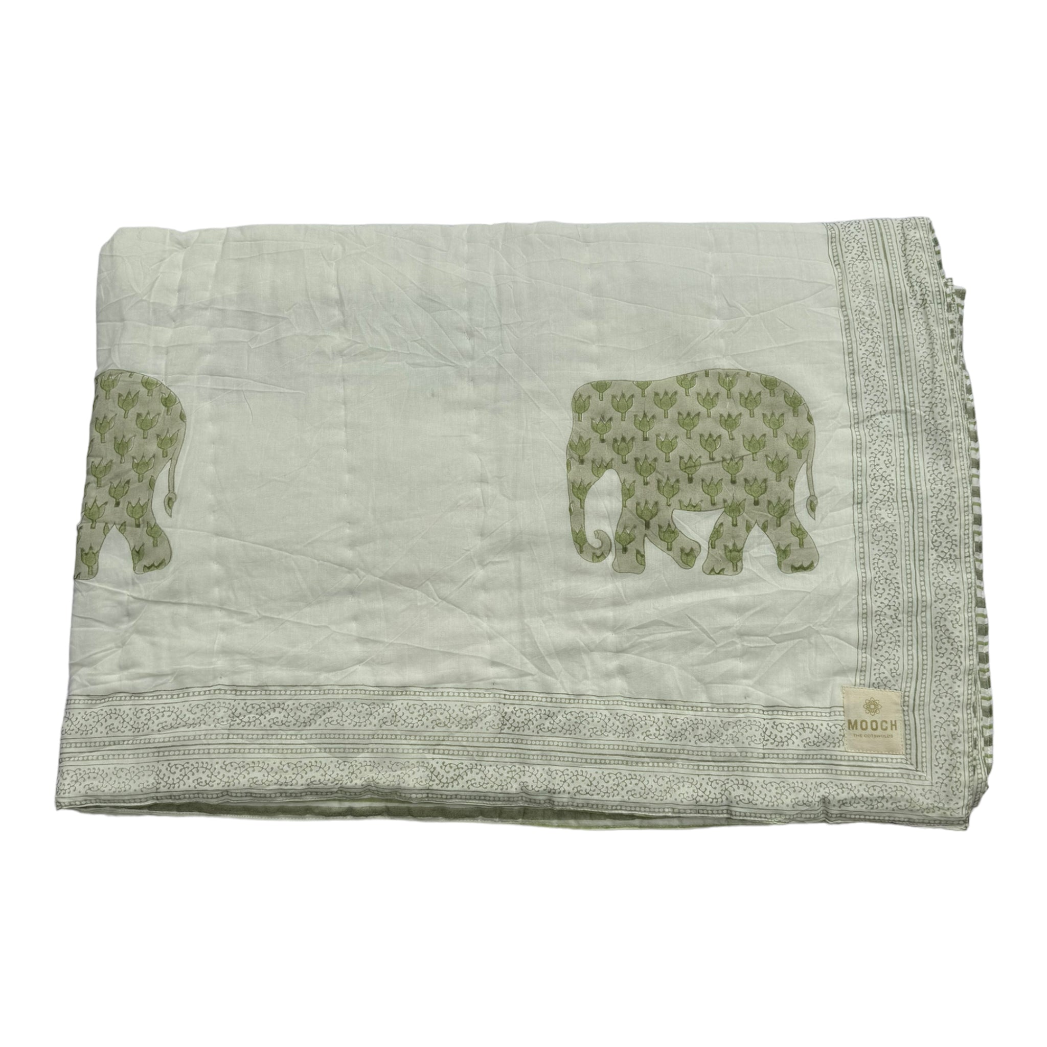 Enzo quilt for children on white background