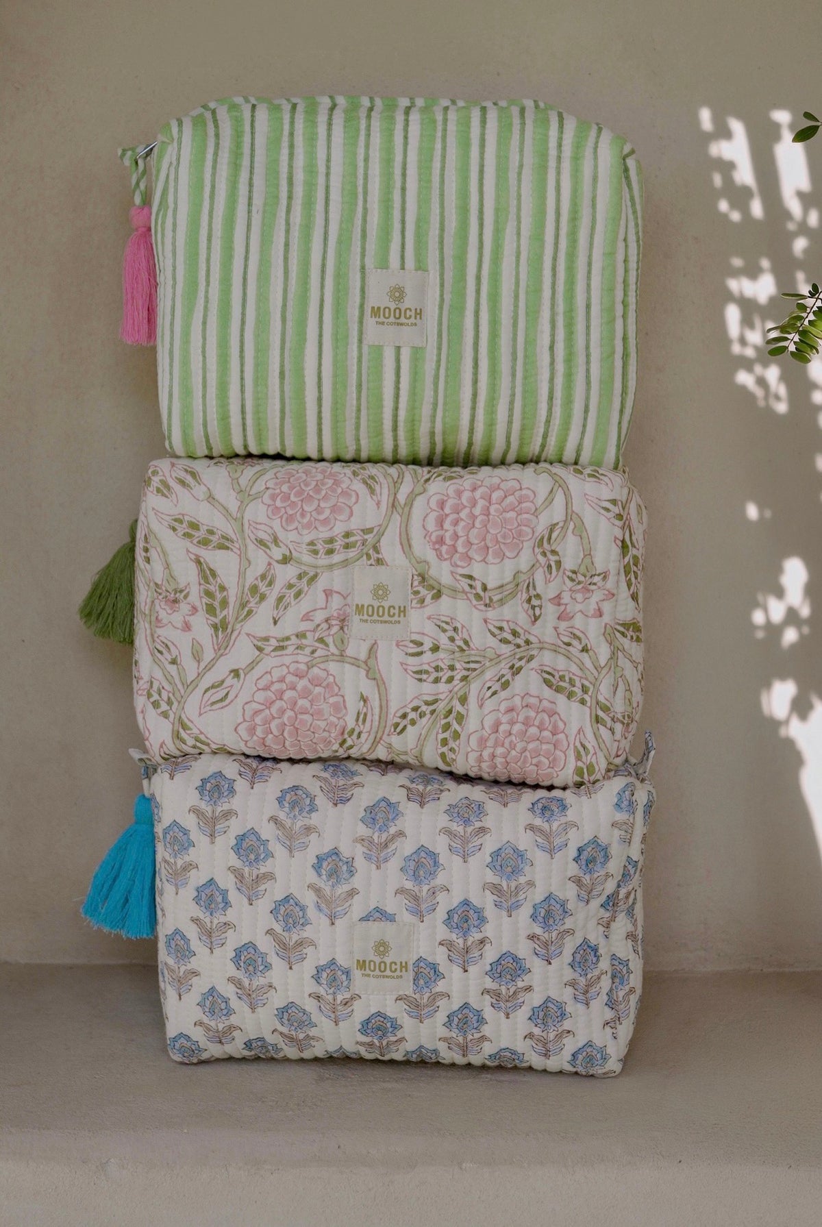Wolds Bloom Wash Bag