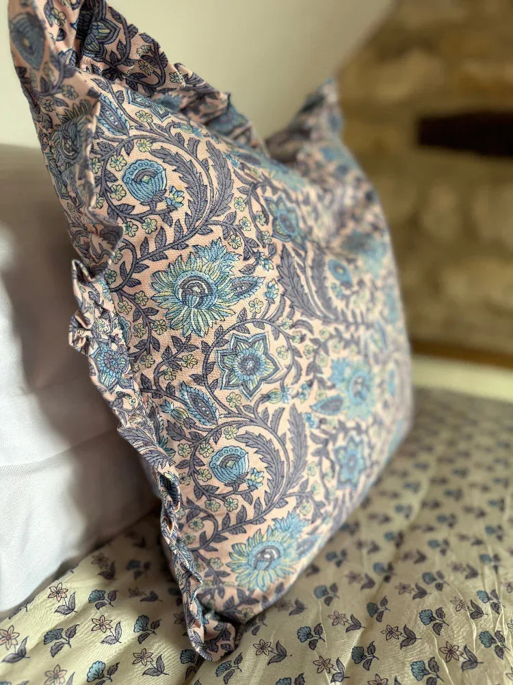 Luxury Quilted Bedspread / Eiderdown - Snowshill Lavender