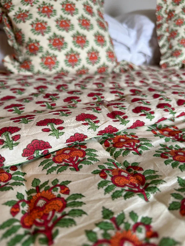 Luxury Quilted Bedspread / Eiderdown - Beacon Amber