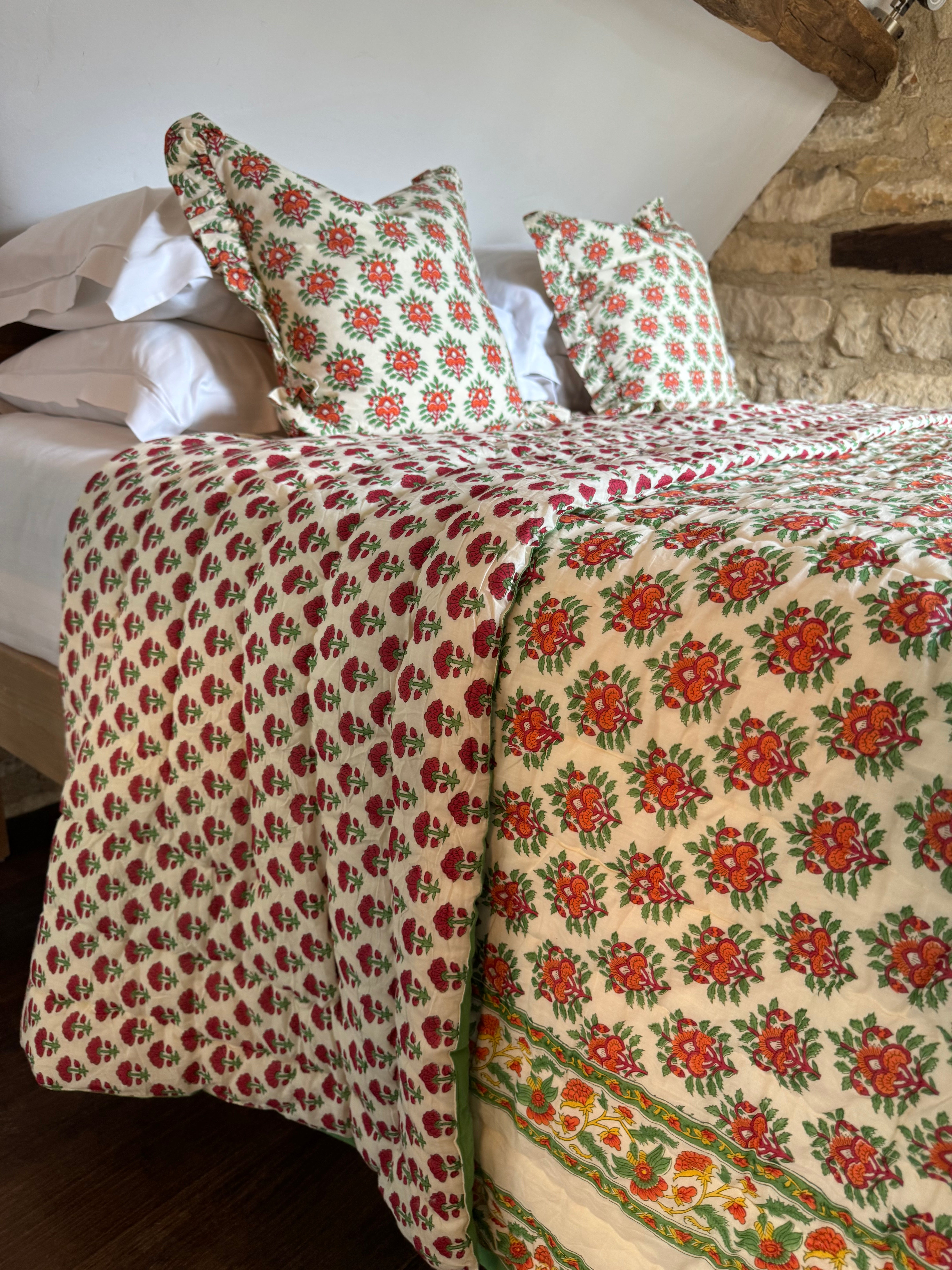 Quilted Bedspread / Eiderdown - Beacon Amber