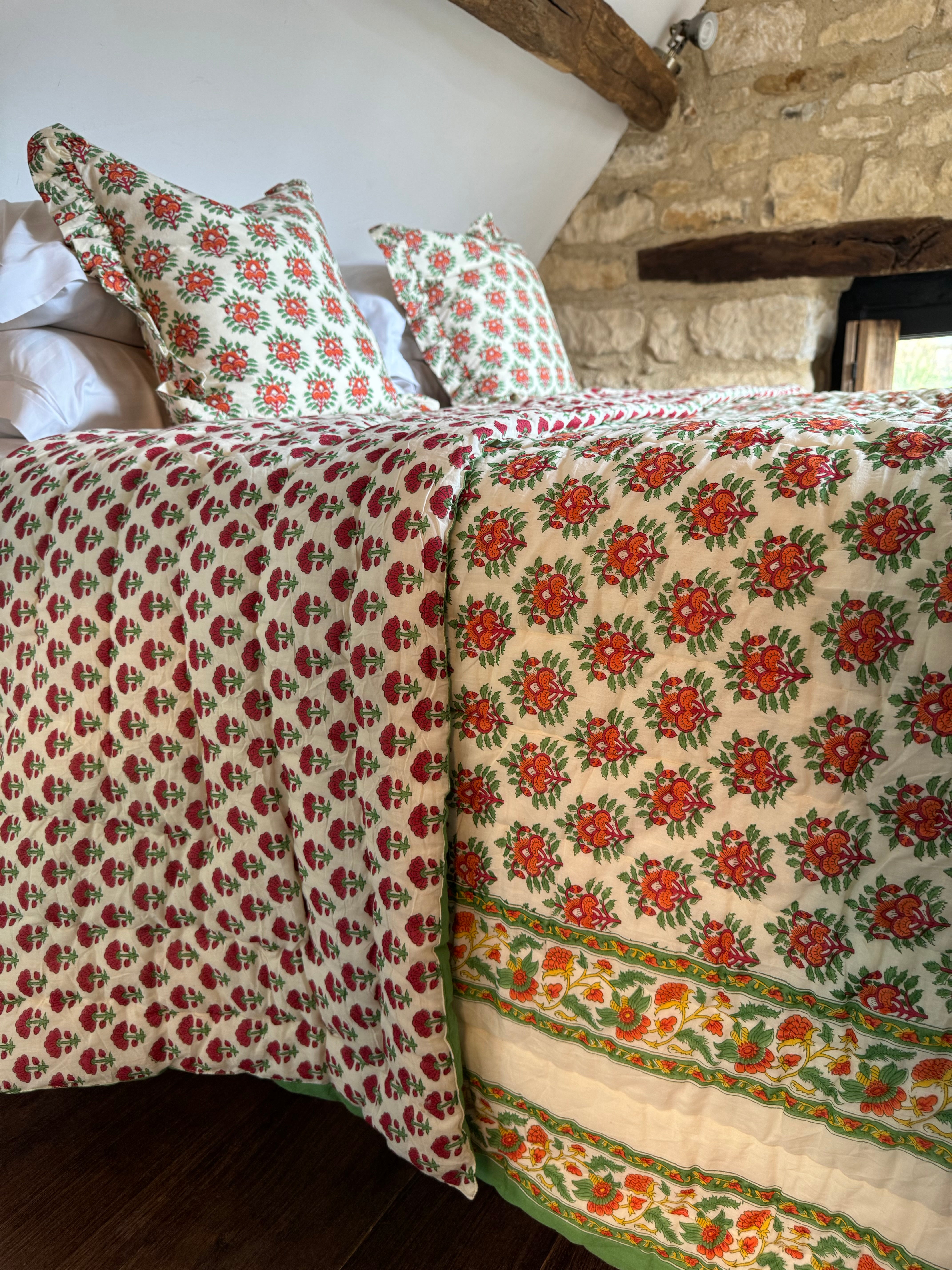 Quilted Bedspread / Eiderdown - Beacon Amber