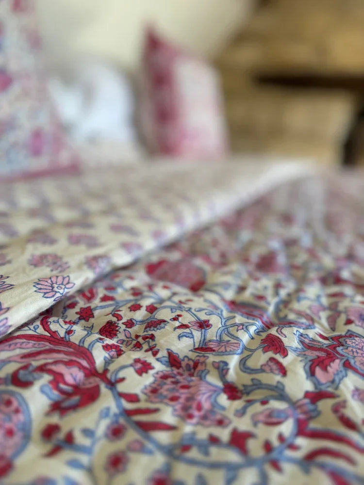 Luxury Quilted Bedspread / Eiderdown - Broad Campden Poppy