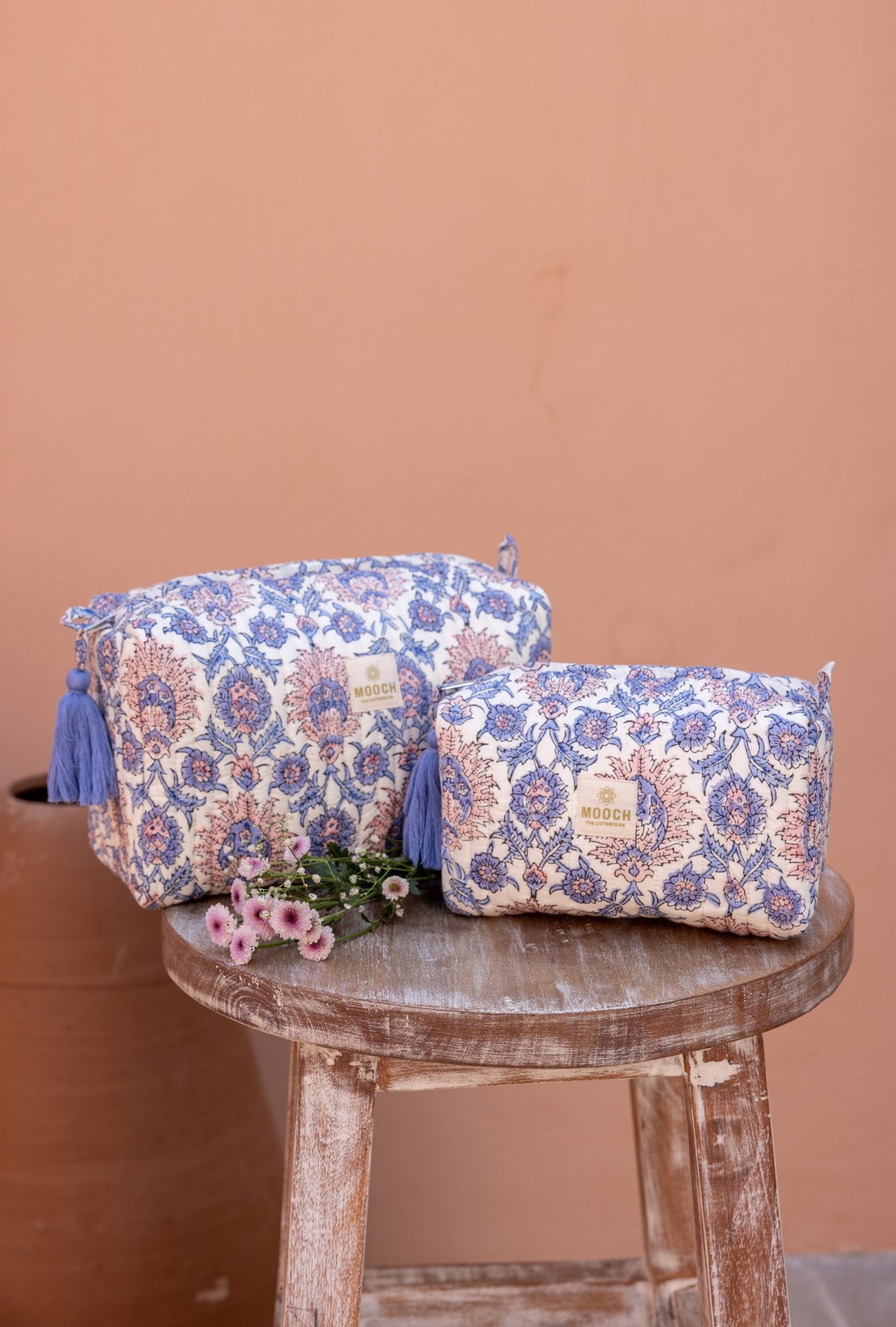 Mona Lavender Cosmetic Bag