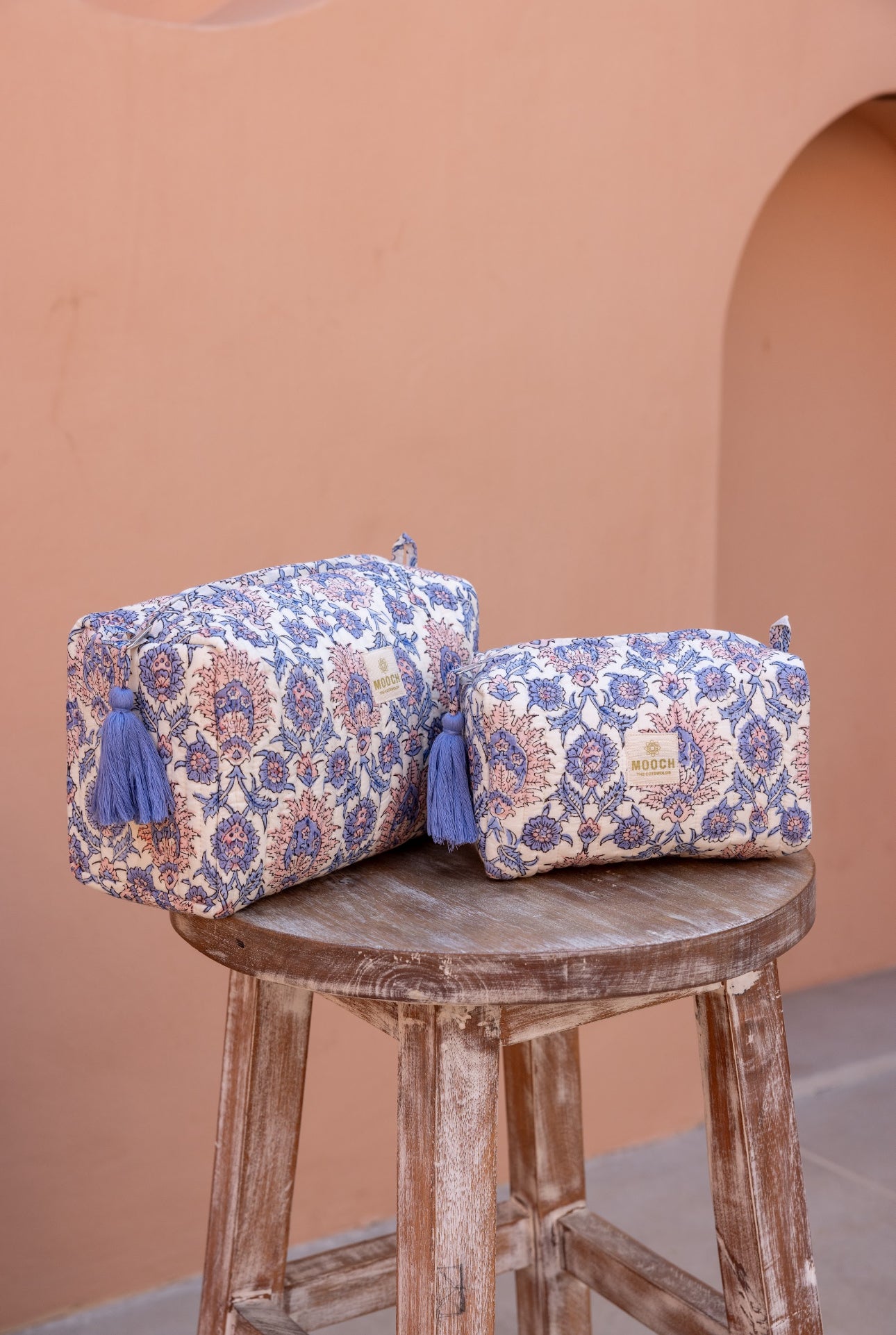 Mona Lavender Cosmetic Bag