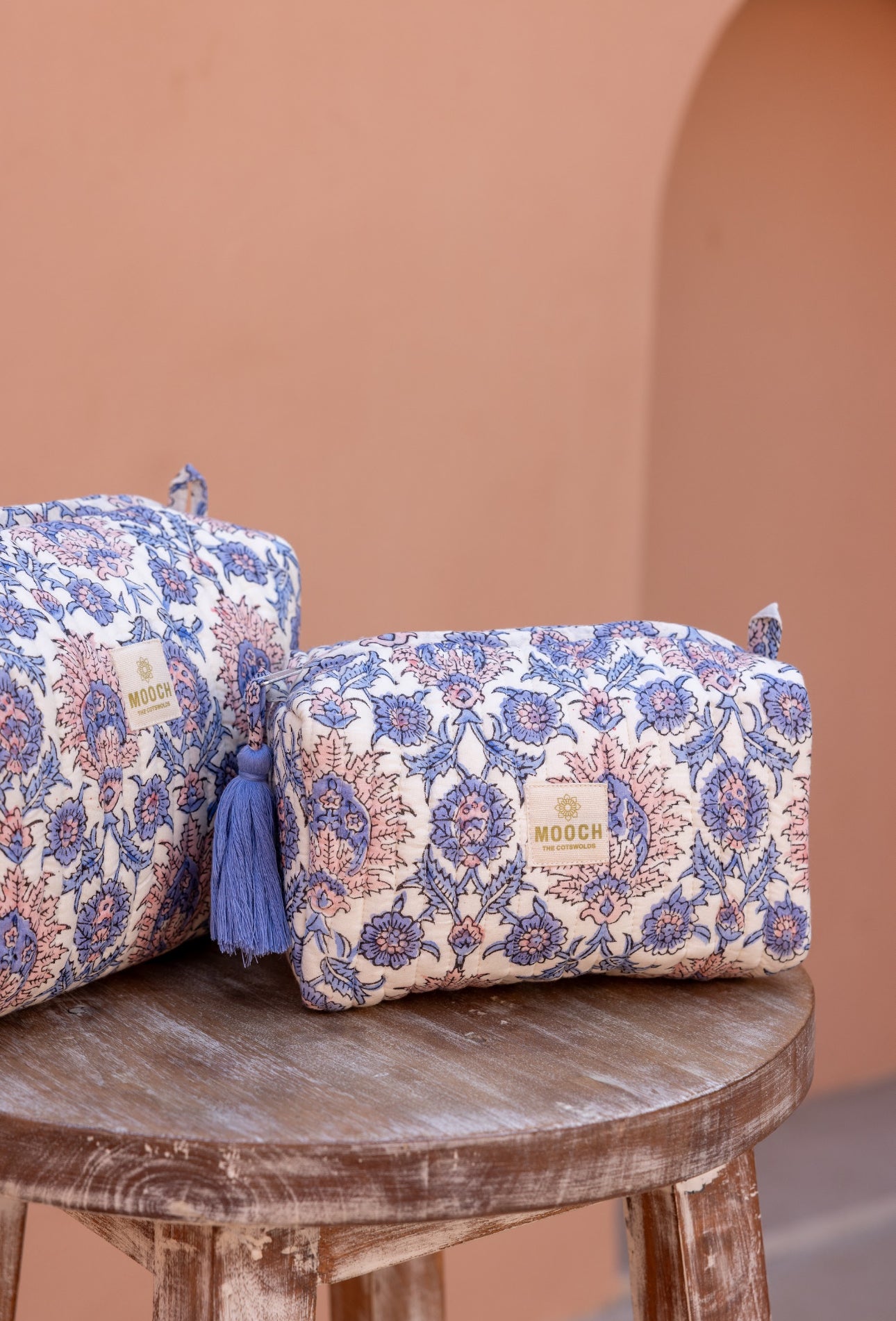 Mona Lavender Cosmetic Bag
