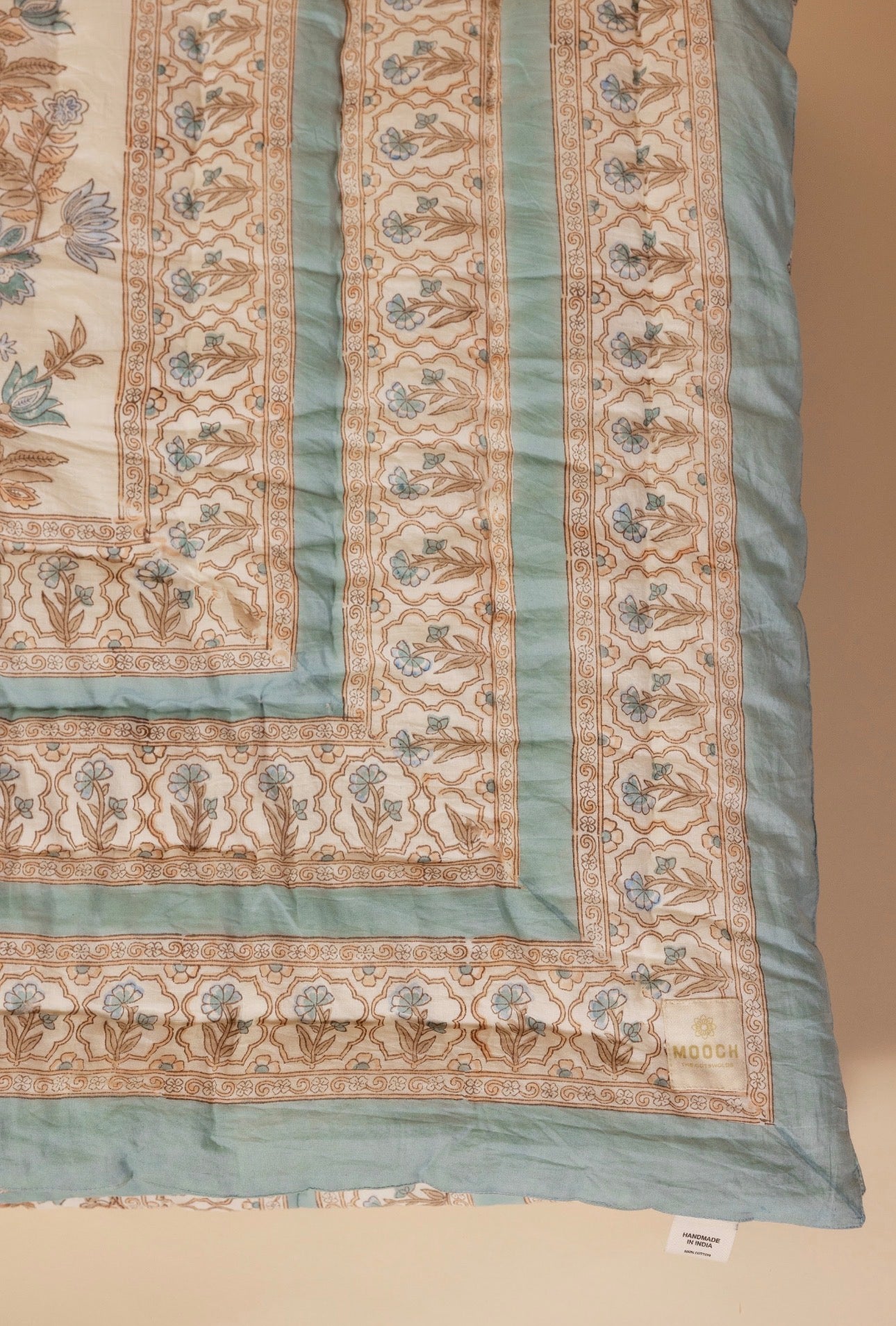 Luxury Quilted Bedspread / Eiderdown - Paxford Mist