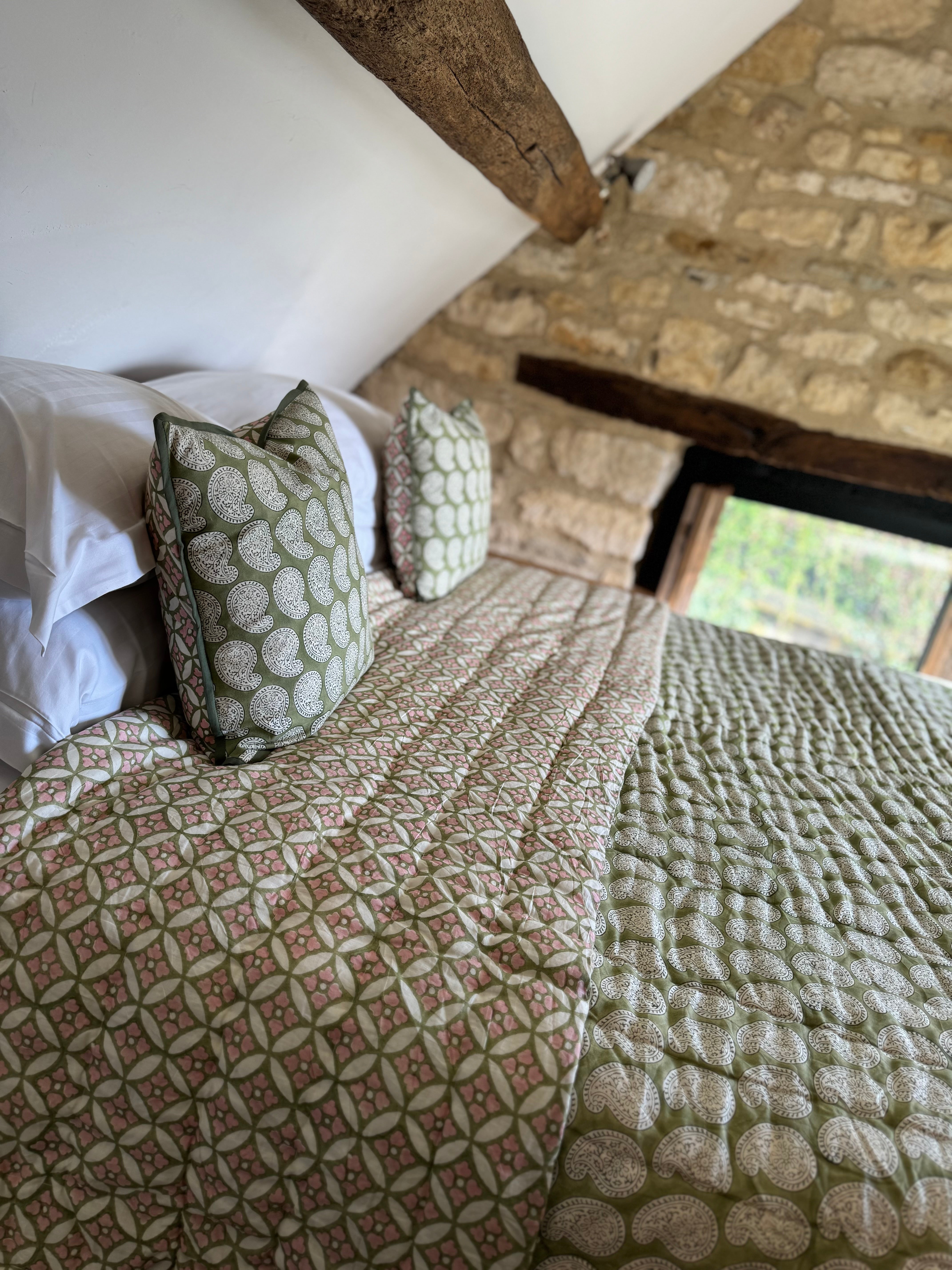 Quilted Bedspread / Eiderdown - Blockley Sage