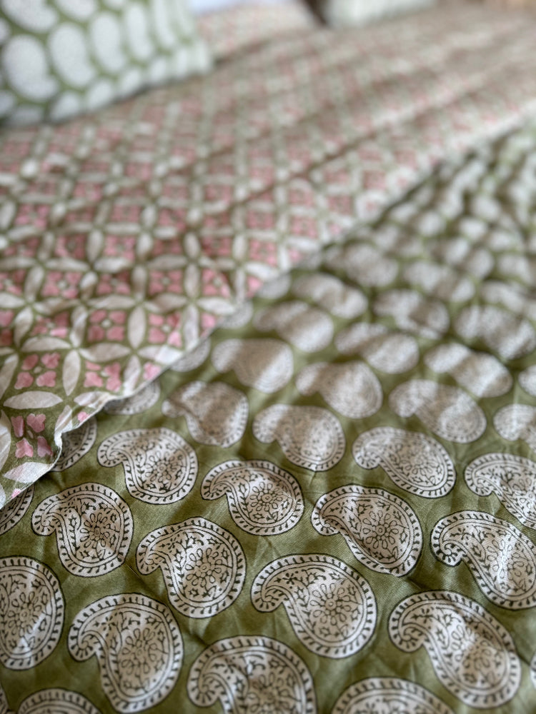 Luxury Quilted Bedspread / Eiderdown - Blockley Sage