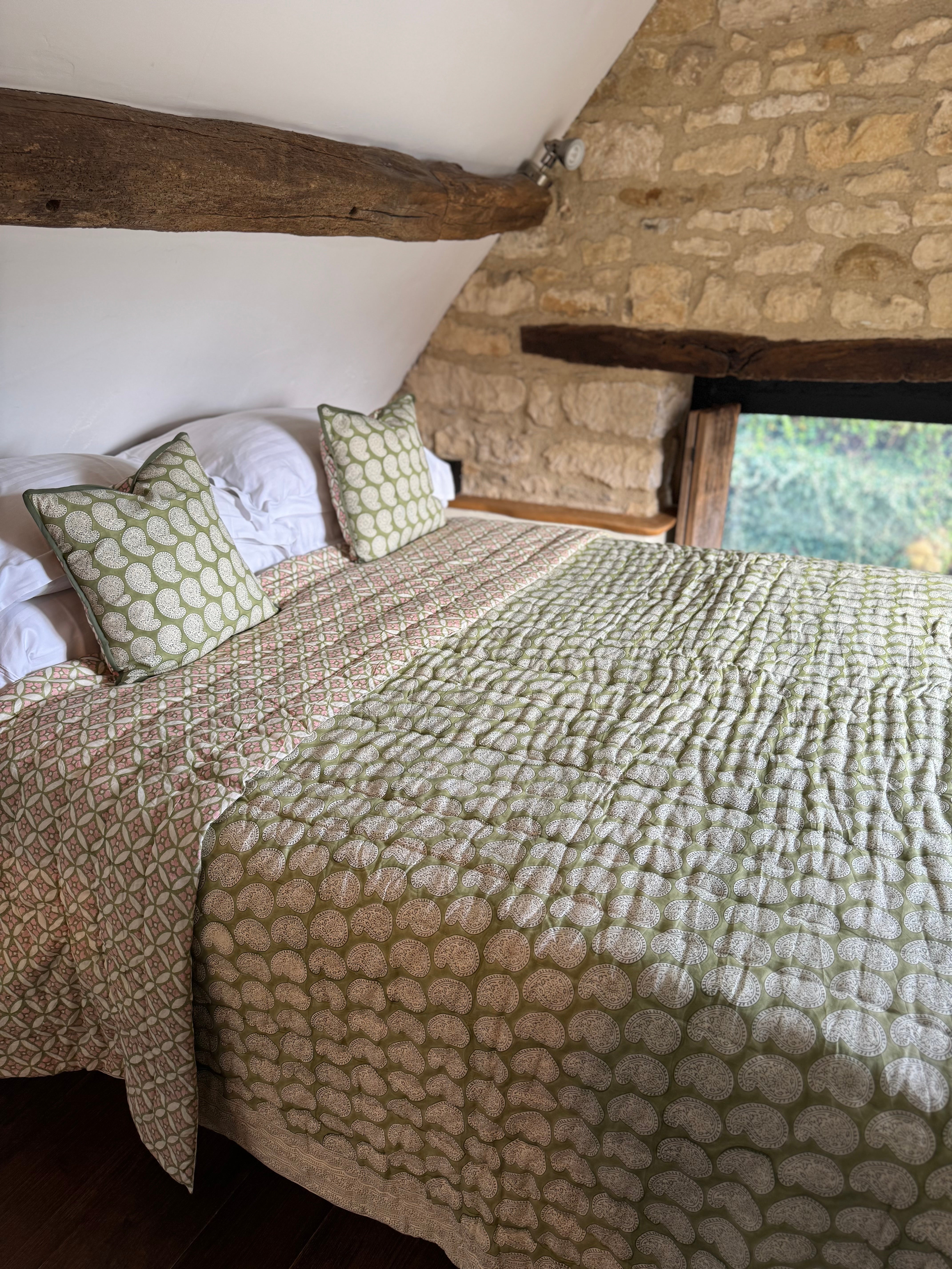 Quilted Bedspread / Eiderdown - Blockley Sage