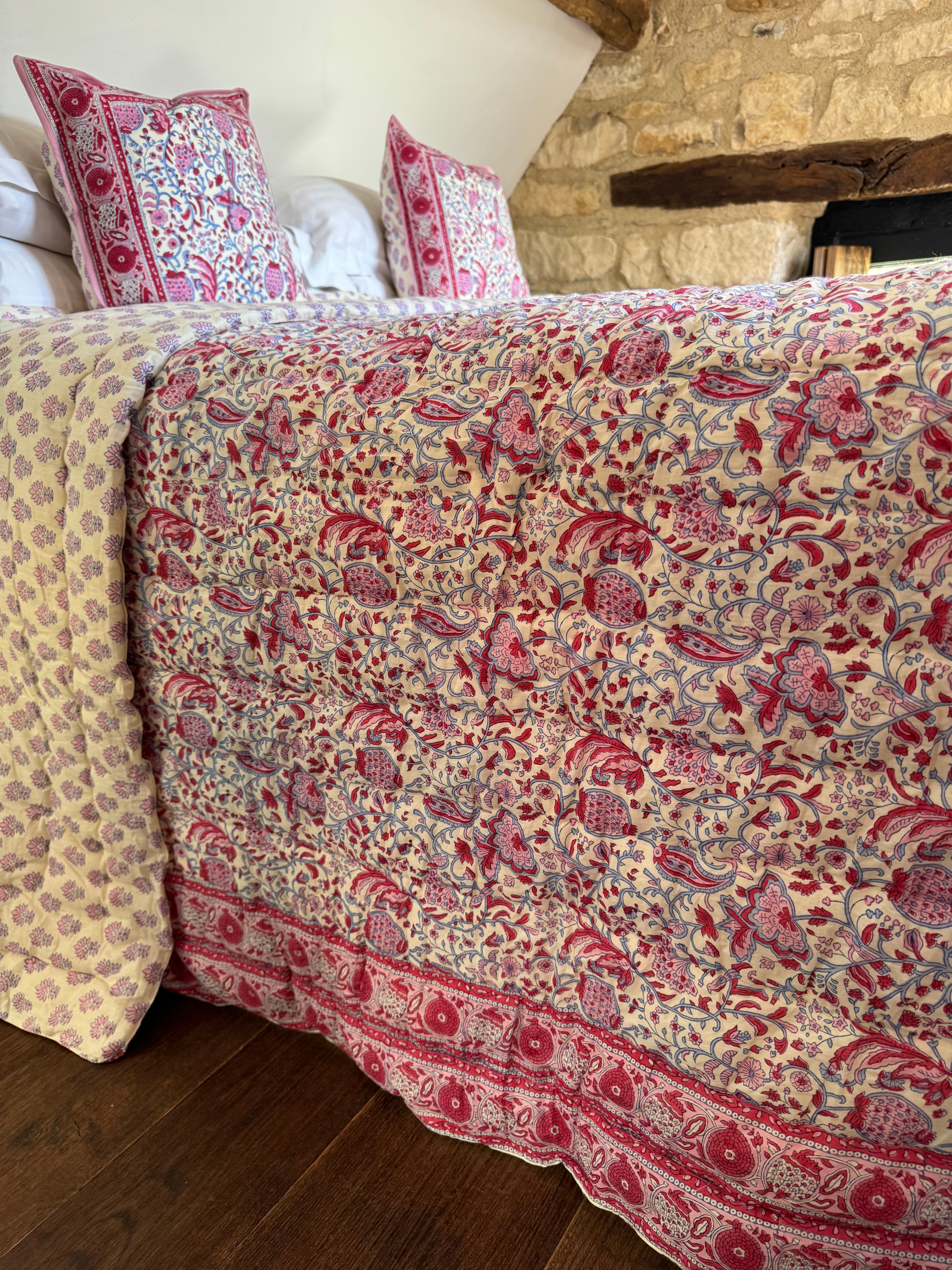 Quilted Bedspread / Eiderdown - Broad Campden Poppy