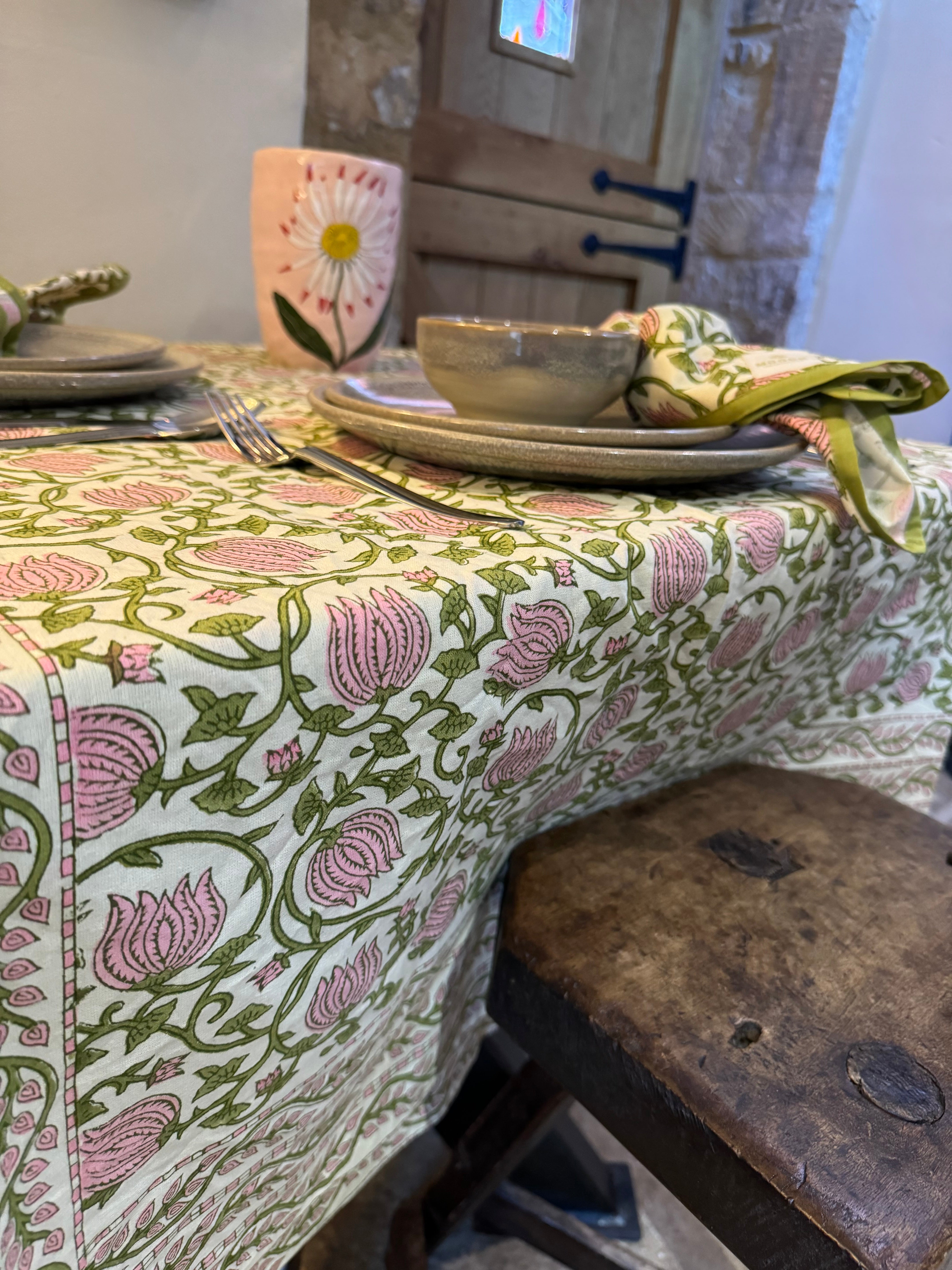 Printed Tablecloth - Broadway Rose